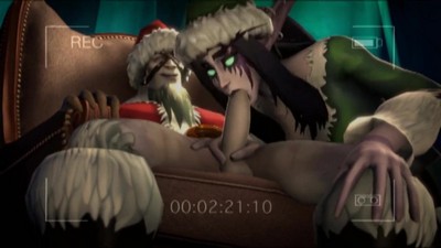 Темный эльф и злой Санта проводят кровавое Рождество, где эльф устраивает удовольствие злому Санте.