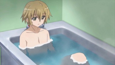 Парень встретился с одноклассницей и решил провести с ней романтический вечер.