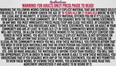 Зрелая блондинка с черным членом во рту.