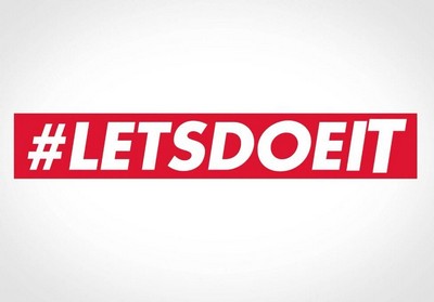 Ретранскляция: Misha Cross, сексуальная татуированная девушка, вызвала желание у негра и была готова на грубый анальный секс, чтобы достичь долгожданного оргазма.