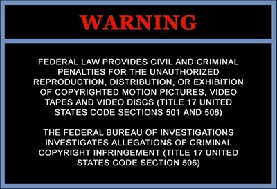 Чирлидерша и тренер находят удовольствие друг с другом.